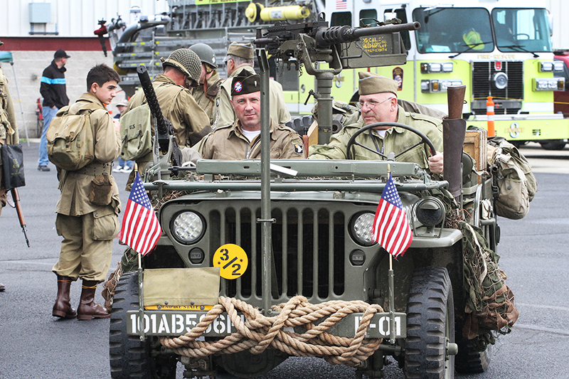 D-Day Dakotas and WWII Re-enactors : Richard Moore : Photographer : Photojournalist